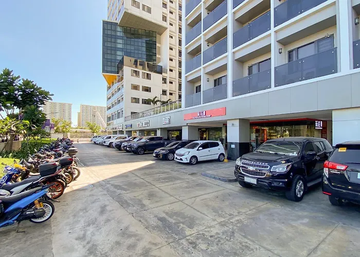 2 Side-by-side P00l Front Condos, 6 Beds, 2 Cr, 2 Kitchen At Moa Manila